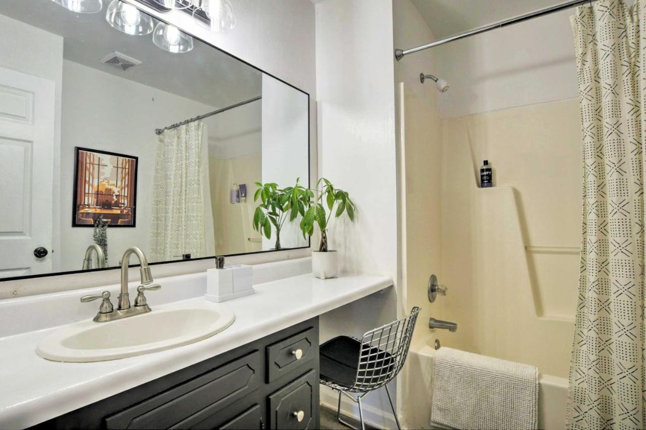 Home With Outdoor Oasis In Downtown Raleigh! Εξωτερικό φωτογραφία